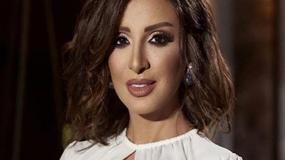 أنغام تطلب من جمهورها مشاركتها مشروعها الجديد