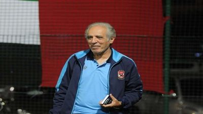 سمير عدلي يسبق بعثة الأهلي إلى تنزانيا