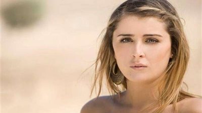 عائشة بن أحمد تحتفل بعيد ميلاد 