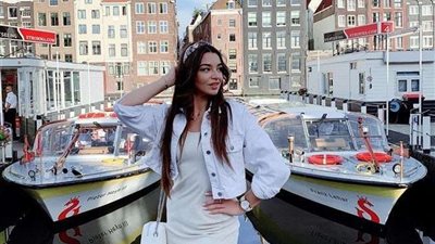 شاهد.. إطلالة جريئة للراقصة جوهرة على إنستجرام