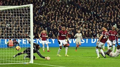 التعادل الإيجابي يسيطر على لقاء ليفربول ووست هام بالشوط الأول