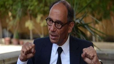 ألمانيا تمنح هاني عازر وسام الاستحقاق من الدرجة الأولى تقديرًا لإنجازاته