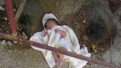 العثور على طفل رضيع وسط مدينة إهناسيا ببني سويف