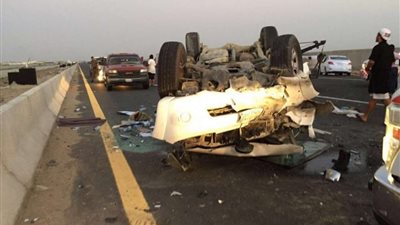 انقلاب سيارة على طريق الداخلة الفرافرة.. وإصابة 4 أشخاص