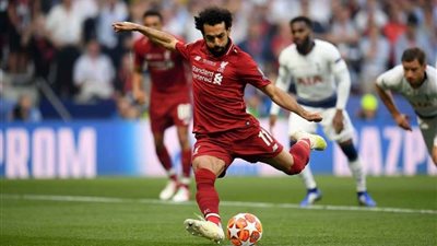 عمرو عبد الجليل مهنئا محمد صلاح: عيد ميلاد سعيد عليك
