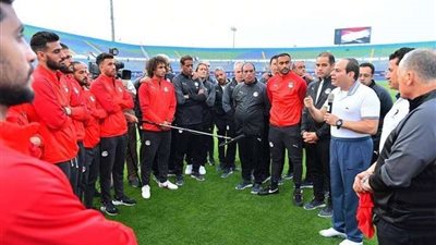 بالفيديو.. تعرف على رسالة الرئيس لأعضاء المنتخب خلال زيارته صباح اليوم