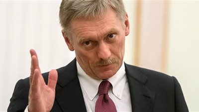 متحدث الكريملين: نرفض الحديث عن فكرة منح رئيس فنزويلا لجوء سياسي