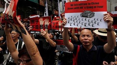 احتجاج الآلاف بالصين للمطالبة باستقالة الرئيسة التنفيذية لهونج كونج