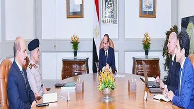 الرئيس السيسي يوجه بتفعيل آليات عمل صندوق تكريم الشهداء والمصابين