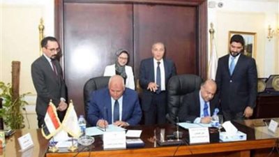 محافظ الوادي الجديد: إقامة منطقة تجارية لوجستية على مساحة 100 فدان