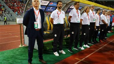 جهاز المنتخب يشاهد مباراة الأهلي وحرس الحدود من الملعب