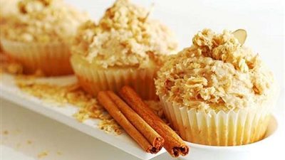 حلويات بلدنا اليوم.. طريقة عمل كب كيك القرفة