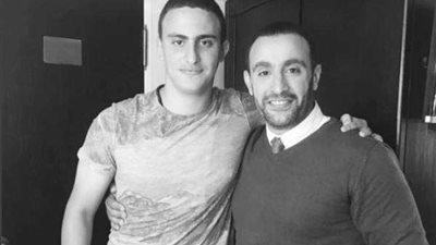 ياسين السقا يشارك جمهوره بصورة جديدة مع والدته