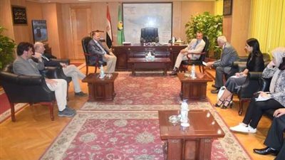 محافظ الفيوم يستقبل مدير الوكالة الإيطالية للتعاون التنموي