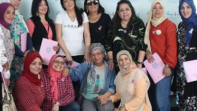 بالصور.. المجلس الاقتصادي لسيدات أعمال الغرف التجارية يزور مستشفى بهية