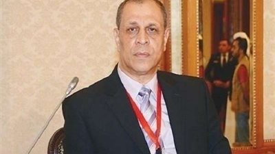 حاتم زكريا يترشح على عضوية مجلس 