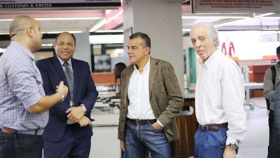 سفير مصر فى تنزانيا: الأهلي كبير أفريقيا.. وثقتنا كبيرة فى اللاعبين