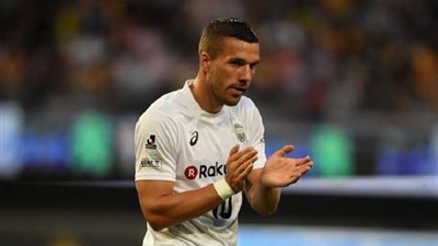 بودولسكي يغيب خمسة أسابيع أخرى عن الملاعب بسبب جراحة في الأذن