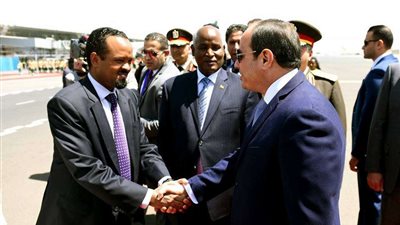 السيسي يغادر العاصمة الأثيوبية بعد اختتام فعاليات الاتحاد الأفريقي