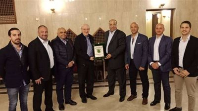 رئيس الاتحاد السكندري يلبي دعوة السفير المصري في الرياض على العشاء