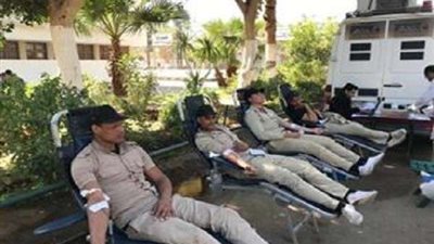 حملة للتبرع بالدم بمشاركة ضباط الشرطة وقوات أمن أسيوط