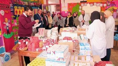 قافلة جامعة الطبية طنطا توقع الكشف على 2096 حالة بإحدى قرى المحافظة