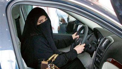 افتتاح أول نادي نسائي للسيارات بالسعودية