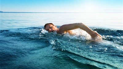 قد يجهلها الكثيرون.. 5 فوائد صحية لمياه البحر