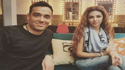 رامي جمال يقصف جبهة مريم فارس: 