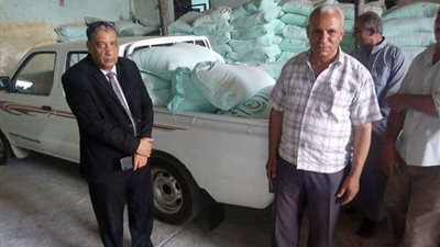 ضبط 5 أطنان دقيق في السوق السوداء بالجيزة