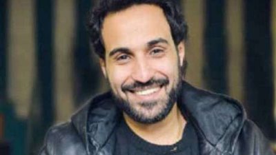 شاهد.. أحمد فهمي يرتدي طرحة زفاف بيضاء