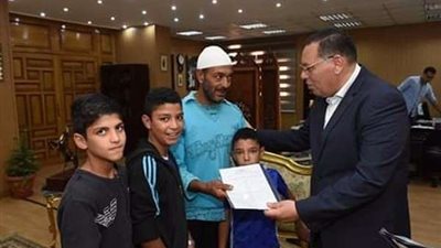 محافظ الشرقية يستجيب لمطلب والد طفل من ذوي الاحتياجات الخاصة
