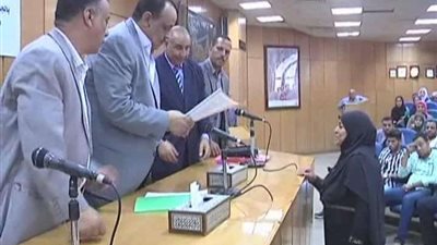 900 ألف جنيه تسليم قروض لـ95 شاب بالمنيا لعمل مشروعات جديدة