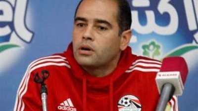 لهيطة يكشف الستار عن عقوبات لاعبي المنتخب وحقيقة سحب الهواتف