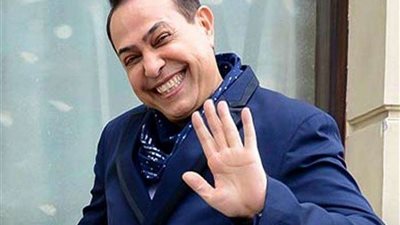 لأول مرة.. حكيم ينشر كواليس تصوير كليب 