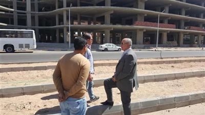 محافظ البحر الأحمر يطالب بسرعة الانتهاء من أعمال التطوير بالغردقة