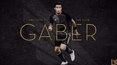 برادلي يكشف سبب ضمه لعمر جابر.. ويؤكد تفوقه على «صلاح»