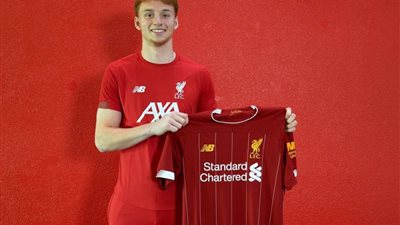 ليفربول يعلن عن ضم الهولندي فان دن بيرج