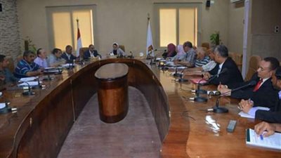 نائب محافظ الوادي الجديد تلتقي خريجي دورة 