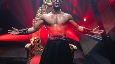 محمد رمضان يحتفل بوصل قناته على 