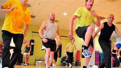 رقصة رياضية.. تعرف علي برنامج الزومبي للتخسيس