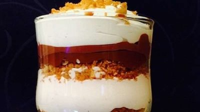 حلويات بلدنا اليوم.. طريقة عمل الكاستر بالبسكويت