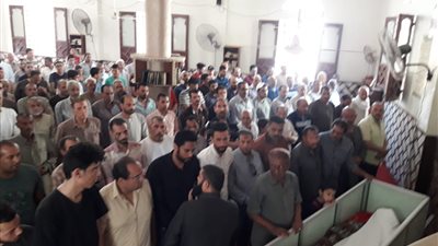 بالصور.. أهالي الفيوم يشيعون جثمان محمد أبو الوفا