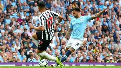 بالصور.. والكر يقود مانشستر سيتى للفوز على نيوكاسل