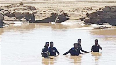 بالتفاصيل.. دفن جثة عامل لقي مصرعه غرقًا بترعة العياط