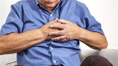 استشاري قلب يوضح أهمية صعود الدرج لأصحاب الأمراض المزمنة