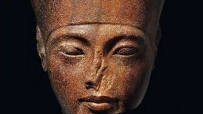 وسائل إعلام فرنسية تسلط الضوء على بيع رأس توت عنخ أمون بلندن