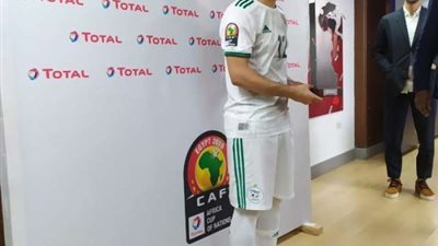 أوناس رجل مباراة الجزائر وتنزانيا