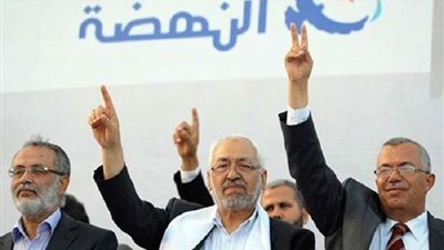 استغلالاً لوعكة السبسي.. حركة إخوانية تونسية تعطل عمل المحكمة الدستورية