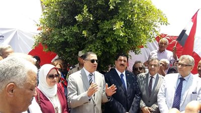 محافظ القليوبية ورئيس جامعة بنها يدشنان مشروع تطوير قرية كفر فرسيس